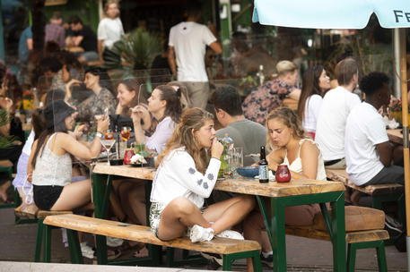 I Paesi Bassi verso la chiusura totale dei ristoranti