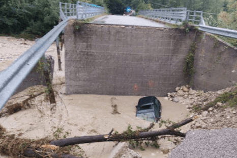 ALLARME MALTEMPO CROLLA IL PONTE NEL FRUSINATE