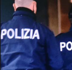 Festa in 17 a Torino in un ristorante: chiuso e sanzionato il titolare