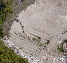 Puerto Rico: è crollato il gigantesco telescopio di Arecibo